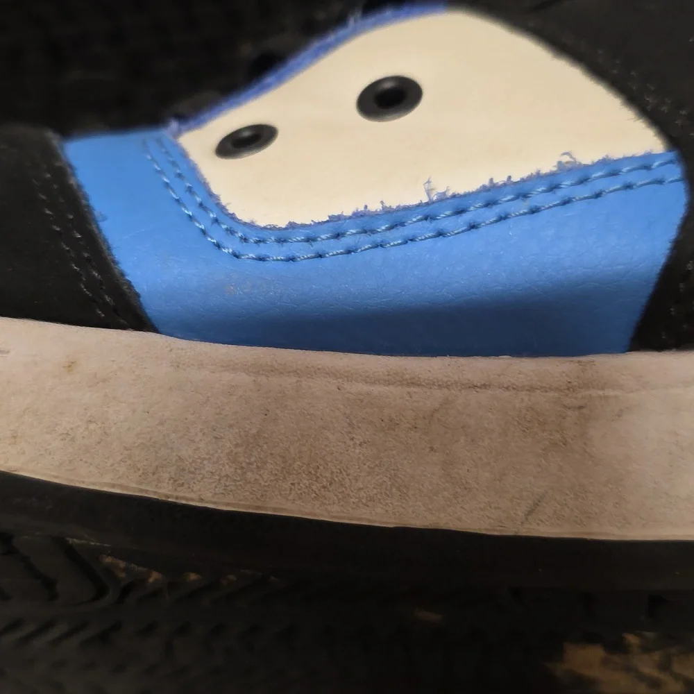 DC Shoes Manteca 4 V Low-top Kids' Sneakers in Black, Blue, and White Size 6 - Picture 12 of 14